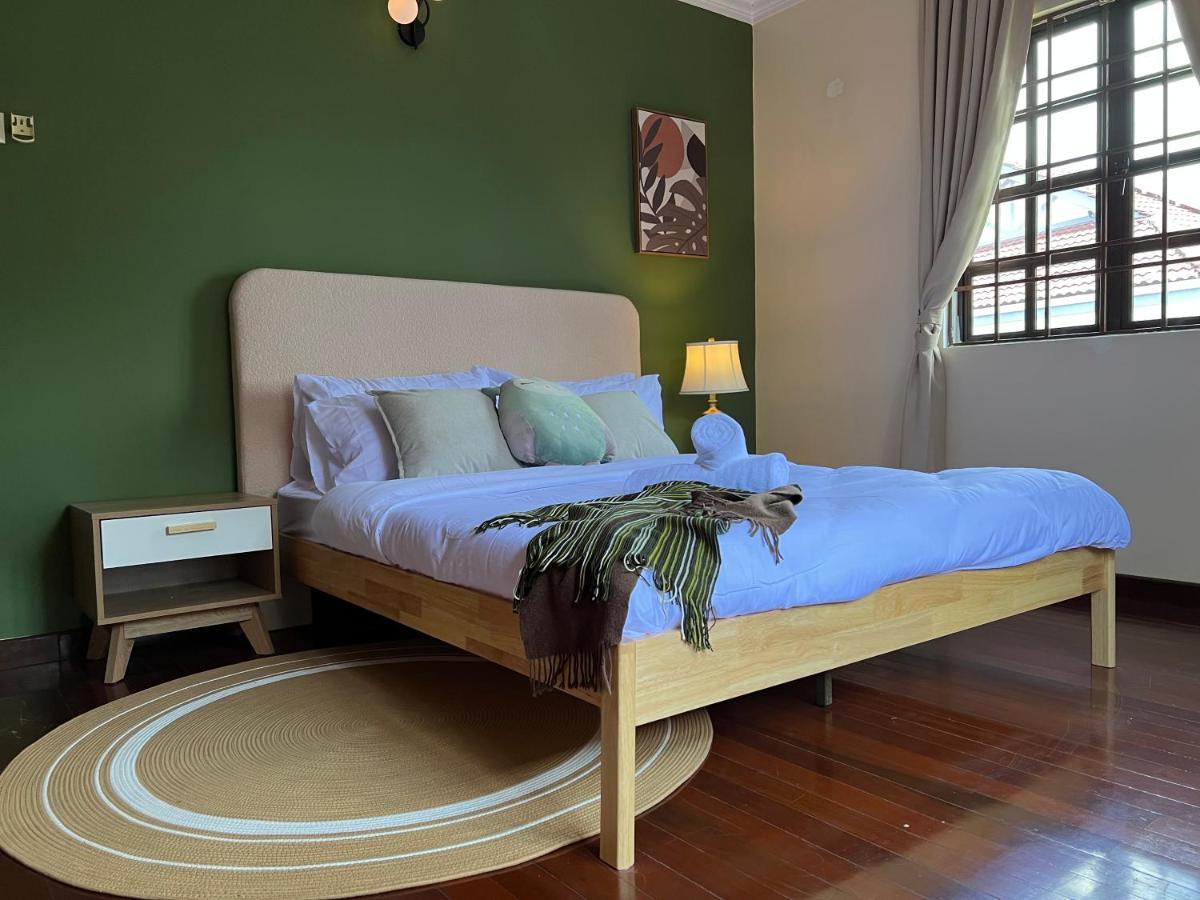 20pax 7000+sq Ft Pet Friendly * Seremban