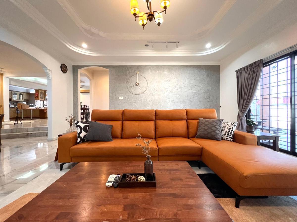 20pax 7000+sq Ft Pet Friendly * Seremban