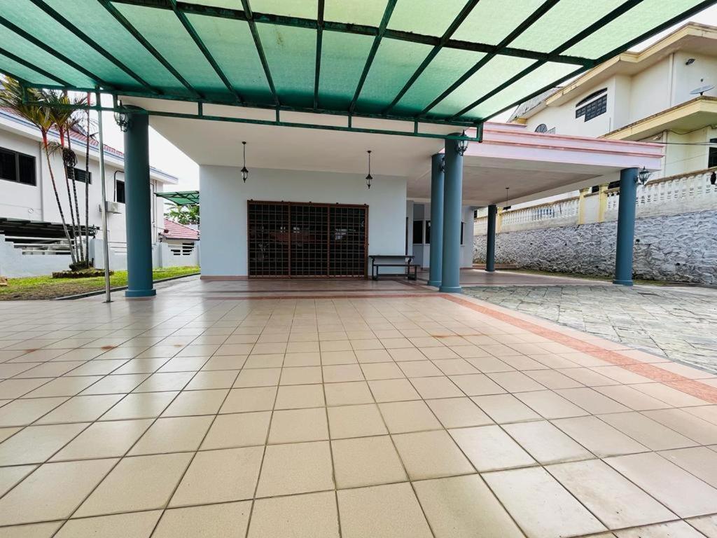 20pax 7000+sq Ft Pet Friendly Seremban